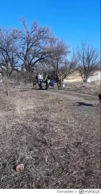 Ustrojstwo - @madmanlabs: zobacz jaki oni sprzęt dostają,nawet inni żołnierze się z n...