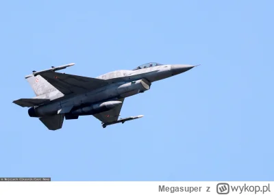 Megasuper - Rodzina tego pilota powinna oddawać kasę za samolot. Daj plusa jeśli jest...