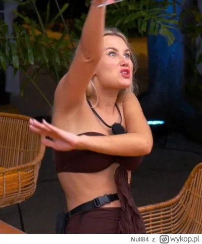 Null84 - #hotelparadise 

- Ona ma opętanie?
- Oświecenie.