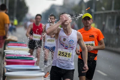 SebastianDosiadlgo - MARATONY ODWOŁYWANE SĄ NIE TOBIE
A DLA CIEBIE

USAIN BOLT
TERAZ
...