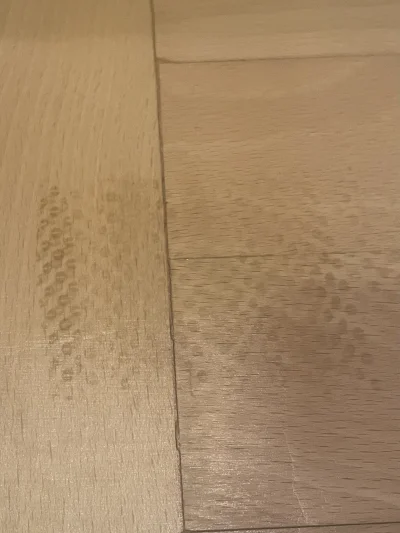 Mehaty - Postawiłem rower na drewnianym parkiecie i opony zostawiły mi takie ślady. T...