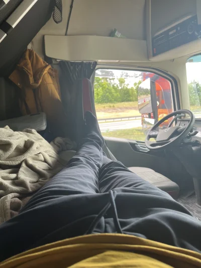 kiedyswygramzycie - #przegryw 

Huop na pryczy się byczy. Teraz do Holandii i potem W...