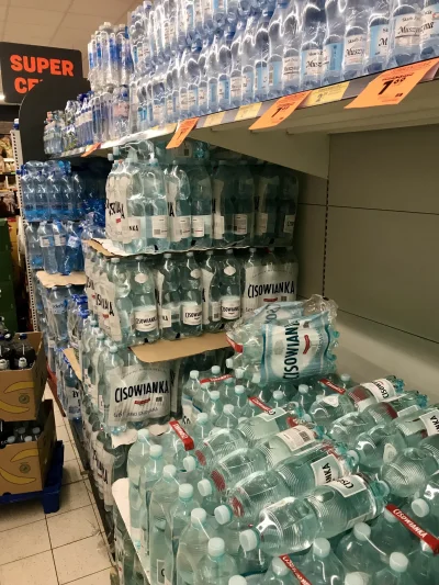 bartlomiej_rakowski - W Owadzie jakieś dzikie promocje na wody i napoje "przy zakupie...