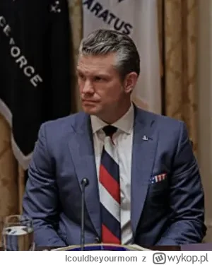 Icouldbeyourmom - #ukraina typ ubrał krawat w barwach terorrystycznego kraju na spotk...