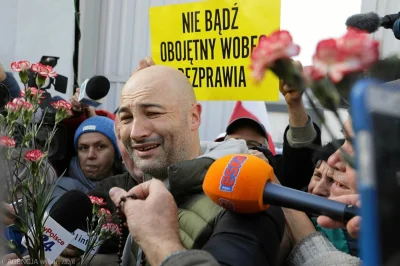 ZaczarowanyLump - Przestańcie szkalować i torturować ksiendza!!!!! 
SPOILER