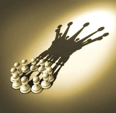 Kumpel19 - @PABLO__ESCOBAR 
 Pionki powoli rozstawiają się na mapie