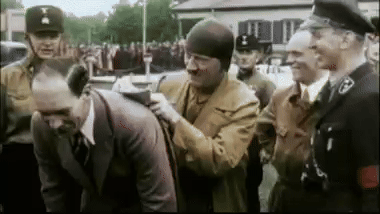 wfyokyga - Chciałbyś autograf od Hitlera?