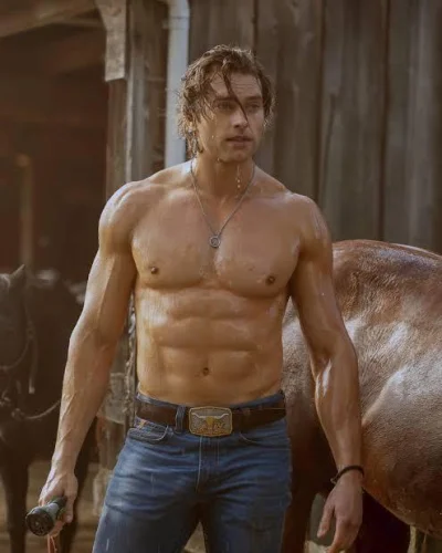 Maluszkiewicz1 - Oglądałem, ze znajomymi film "Nie ten Paryż". Według koleżanek, żeby...