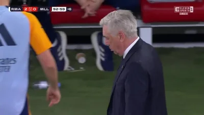 uncle_freddie - 2 - 0; Valjent OG
3 - 0; Rodrygo
MIRROR: https://streamin.one/v/03c...