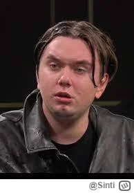 Sinti - @pawelololello: co powiesz o alim? on wygląda jak koziołek tylko któremu ktoś...