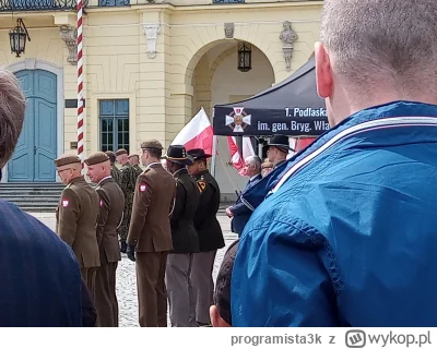 programista3k - @Pechpechpech słabo widać ale jeden czarny książę byl, zrobiłem zdjęc...