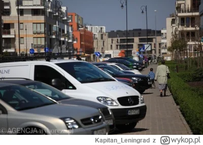 Kapitan_Leningrad - Czy istnieje bardziej nieludzkie miejsce do życia w Warszawie niż...