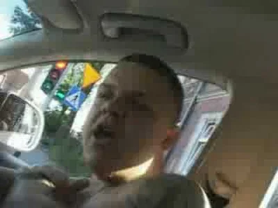 PoProstuFarc - Czy ja dobrze rozumiem, inżynier tą muzyczką niżej się nafaszerował?