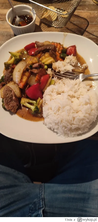 T3sla - Jedzenie boże unPana Chinola
Tajski wok, lekko otry 
#emigracja #holandia #ar...