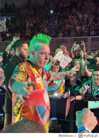 Middlesex - #dart poziom miłości Niemców do Wrighta jest niewiarygodny. Chyba tylko b...