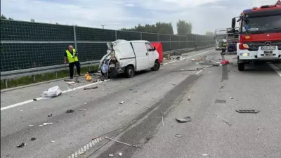 Salido - Wypadki w kolejności według ruchu wskazówek zegara.

1. Mazowieckie. Wypadek...