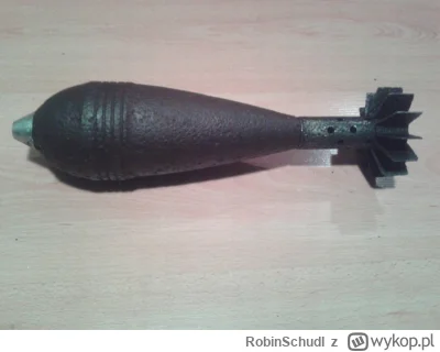 RobinSchudl - @deeprest: raczej pocisk moździerzowy.
