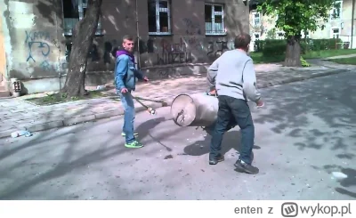 enten - Oppenheimer
reż. Wojciech Smarzowski

#film #kultura #polska #heheszki #domdo...