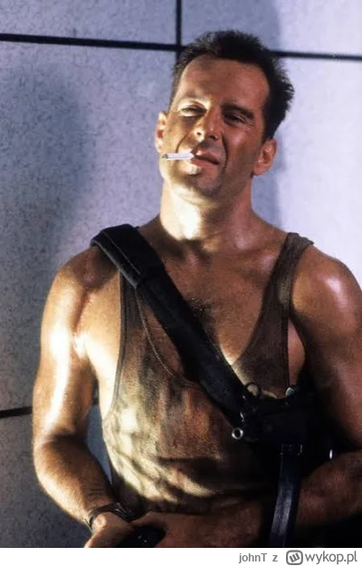 johnT - Jaki jest ostatni sensowny film z Brucem Willisem

#film