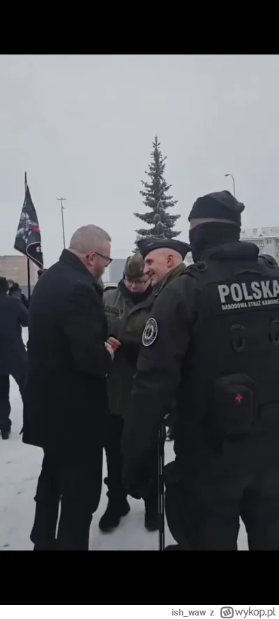 ish_waw - Czy te kacapskie grupy paramilitarne u nas przypadkiem nie próbują udawać p...