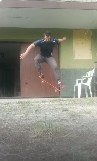 HorrorystycznyDemonPagona - @Apu-Apustaja: to ja ostatnio, bo wróciłem do deskorolki ...