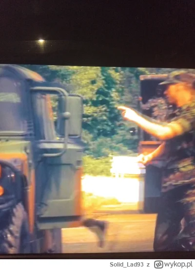 Solid_Lad93 - Morda wypalona dla jego aż mam mokre włosy, i oglądam film o zombie, be...