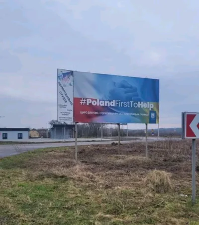 Platto - Bilbord na drodze do lwowa postawiony przez ukraine