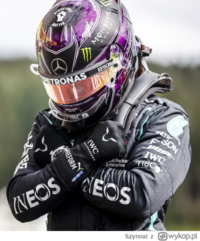 Szynnal - Nad ludy i nad króle podniesiony;
Na trzech stoi koronach, a sam bez korony...