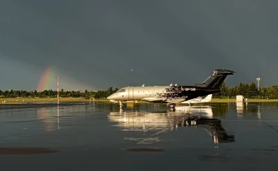 27PHO1e2NIX2021 - #samoloty #awiacja #ladnezdjecie #tworczoscwlasna 
Zdjęcie po burzy...