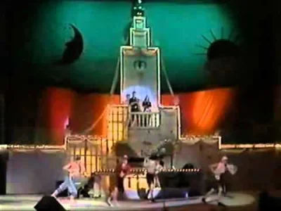 qoop - Lubię oglądać jedną reklamę
Domek z DrewBudu a w domku my
Chcę taki domek i du...