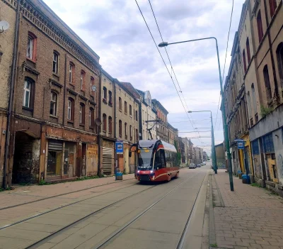 sylwke3100 - Świętochłowice Lipiny 


Tramwaj "Kasia" czyli Moderus MF 10 AC jako lin...