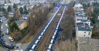 LoginZajetyPrzezKomornika - Bo to najwierniejszy, policyjny "pies" PiSowski z b. duży...