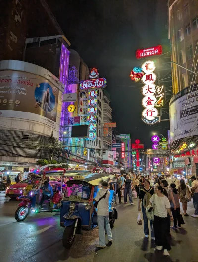 deeprest - @ToKontoNieIstnieje: na szczęście wczasy w Azji i pyszne jedzonko uliczne ...