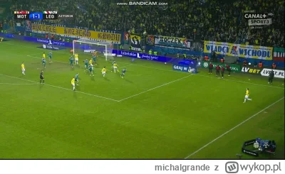 michalgrande - #ekstraklasaboners #mecz #meczgif
aut motoru na zamówienie @thisisthe...