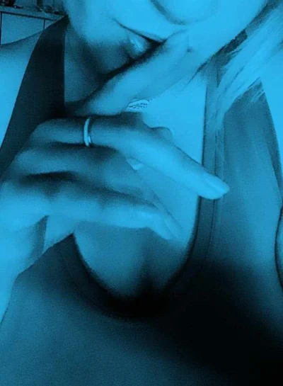 MirabelkaZosia - Pora na dobranoc, bo już księżyc świeci. 
#noigitara #cisza #nocnero...