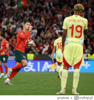 grajdowy - Niesamowite że w tym wieku da się wejść na szczyt piłkarskiego świata i po...