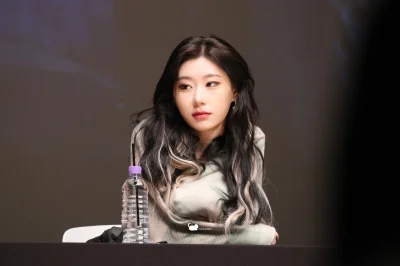 Tsuoiden - #koreanka #chaeryeong #itzy
(S)