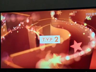 Revador - O 18:00 zamiast panoramy na tvp2 też zapętlone logo dali xD
#tvpis #tvp