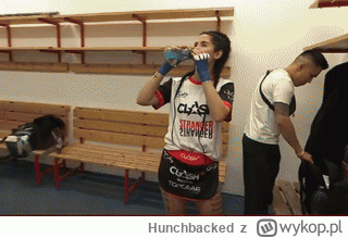 Hunchbacked - Na ważeniu powiedzieli że ona jest na zastępstwo, nie wiedziała co w su...