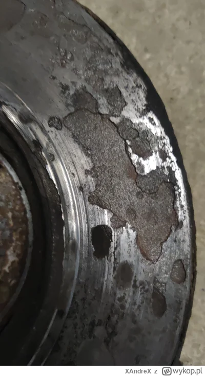 XAndreX - Hej Mireczki

mechanik mówi że nie ma co wymieniać, bo przecież nie pęknięt...