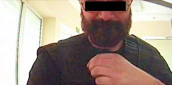 DezorientacjaKota - Zarost zapewne jest częścią większego planu.