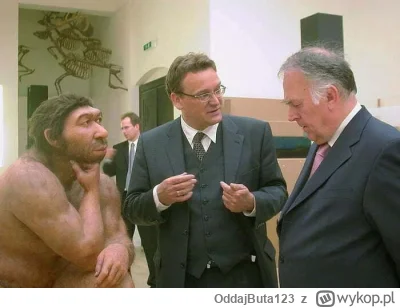 OddajButa123 - Pasjonat gdy reszta zespołu dyskutuje o wypadach weekendowych i ostatn...