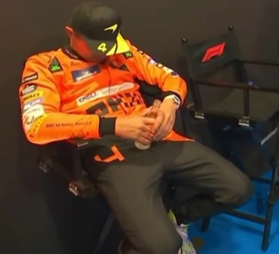 szlugiikalafiory - To nie wygląda na wodę ( ͡º ͜ʖ͡º)
#f1