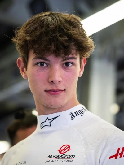 dodi-lukebakio - #f1 mój crush na Olku to chyba coraz bardziej friend crush. Tzn. wię...