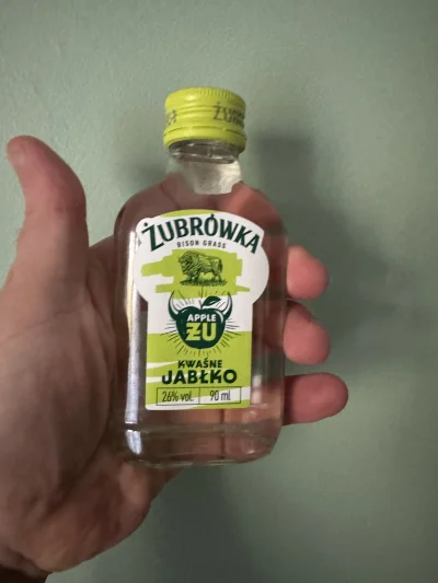 luxkms78 - #pijzwykopem #kwasnejablko #jablko #zubrowka