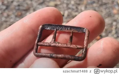 szachmat1488 - ŚREDNIOWIECZNA klamerka wg Adasia. u niego to prawie wszystko jest ŚRE...