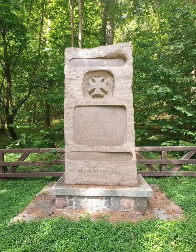 M4rcinS - Pomnik poległych podczas walk polsko-litewskich.