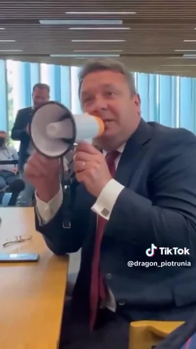 boromeusz - @Andele: na razie mamy własne świnie