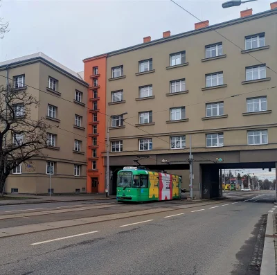 sylwke3100 - Závodní, Ostrawa


Tramwaj linii nr 12 (Hranečník - Dubina) kieruje się ...