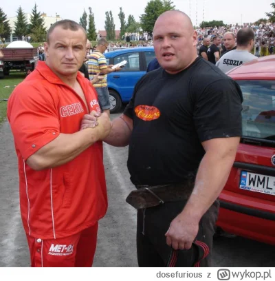 dosefurious - @dabi: Aleksander Gruszka, dla porównaniu z Pudzianem. Małecki ze swoim...